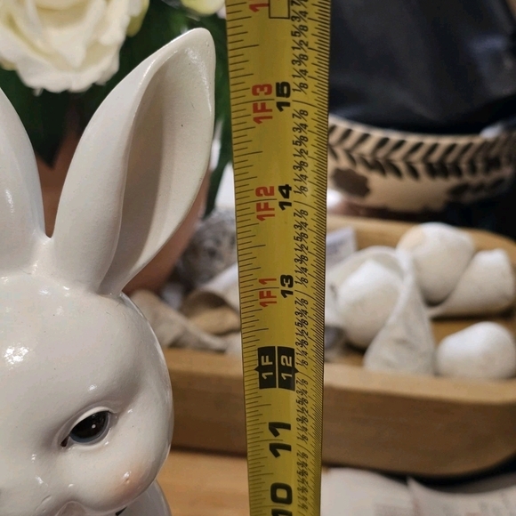 TOPHAT & TAIL Easter Bunny Rabbit On Flower Pedestal Egg 15" New - Picture 5 of 5